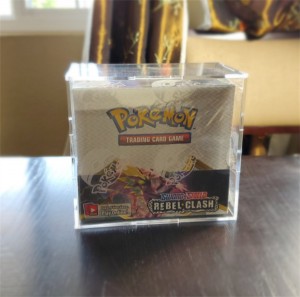 Caixa de exibição personalizada Pokemon ETB Ímã Fechamento de conjunto de parafuso Tampa protetora Caixa de acrílico Booster Caixa de exibição