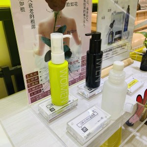 Përmasat e personalizuara të parfumit me dërrasë kozmetike me rrotullim të dyshemesë në këmbë, mbajtëse me ekran akrilik LED për ekran reklamash