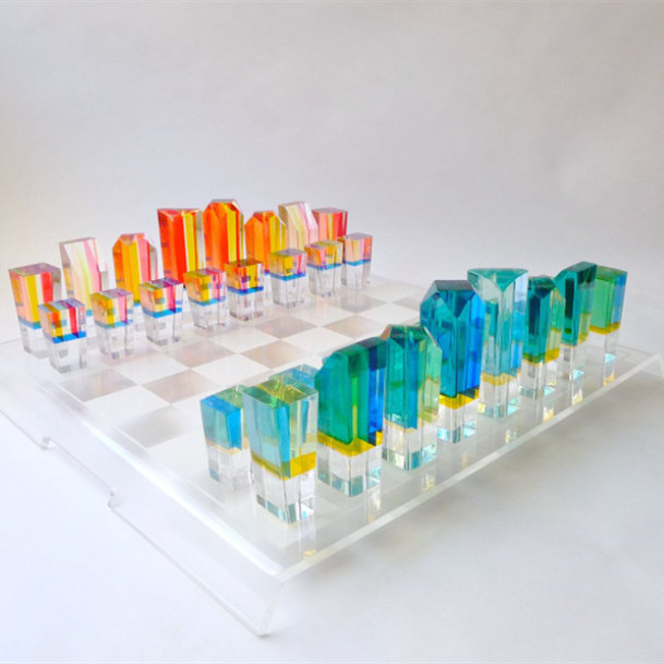 Egyedi kínai asztali üveg műanyag verseny szabadtéri kerti modern luxus kristály mágneses akril sakkjáték készlet
